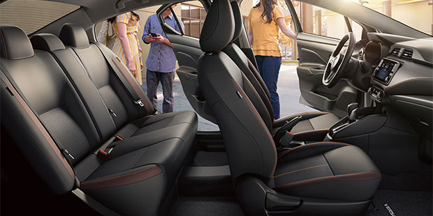 2022 Nissan Versa Interior